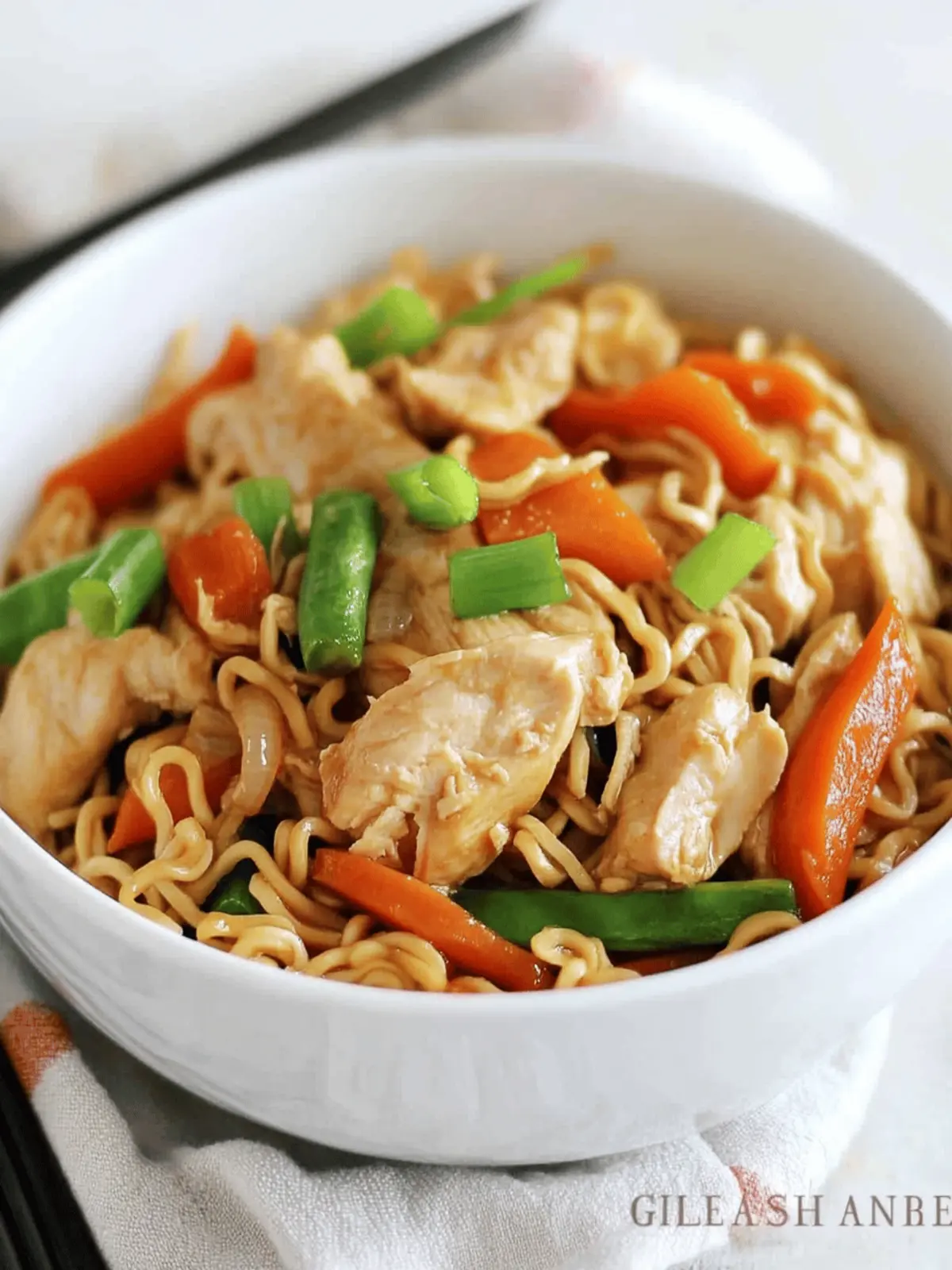 Easy Ramen Stir-Fry with Chicken and Veggies